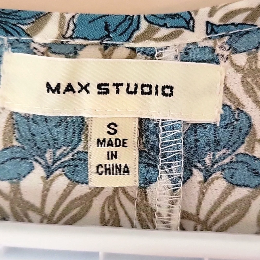 Max Studio Patterned Blouse - Picture 4 of 5
